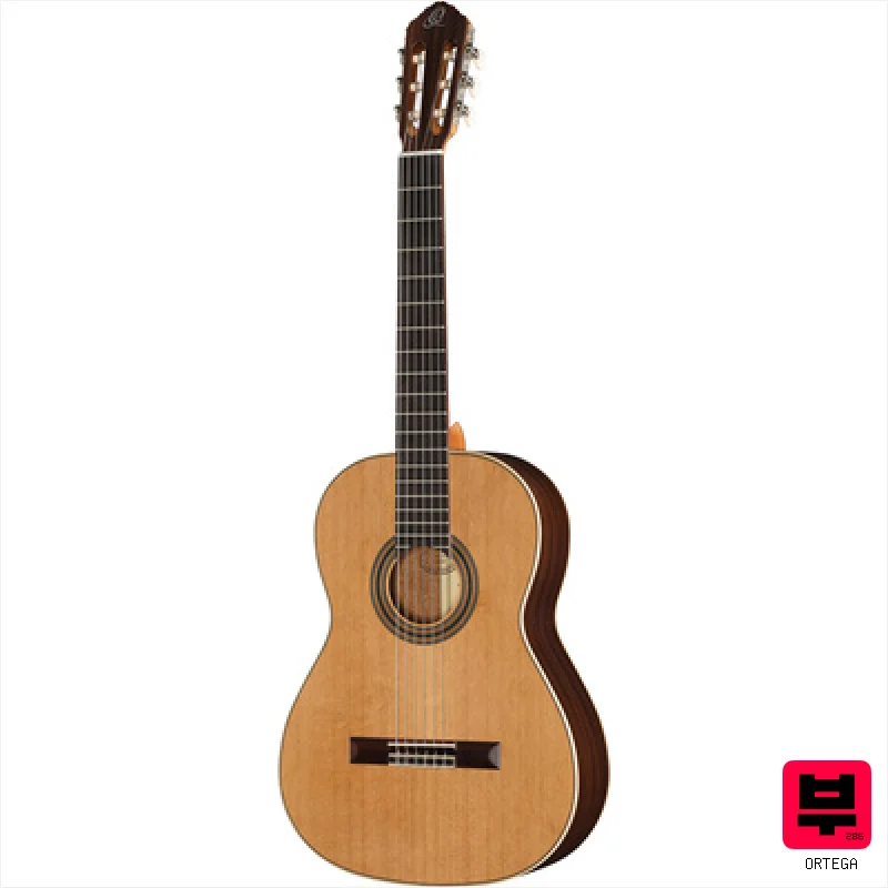 Ortega R19S - 4/4 Size Classical Guitars